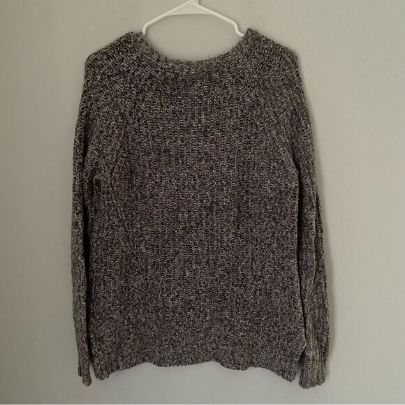 American Eagle Women’s Knit Amazingly Soft Sweater - Picture 3 of 3